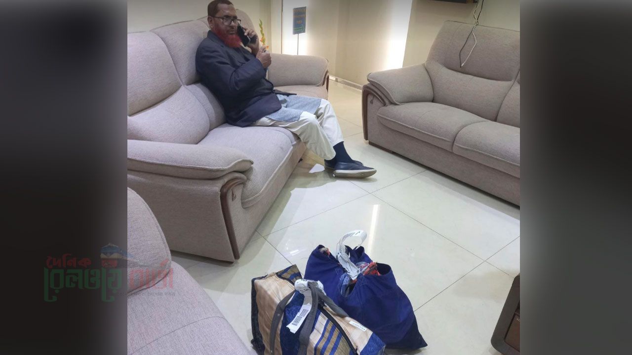 ঠাকুরগাঁও জেলা জামায়াতের আমির বিপুল পরিমাণ টাকাসহ আটক