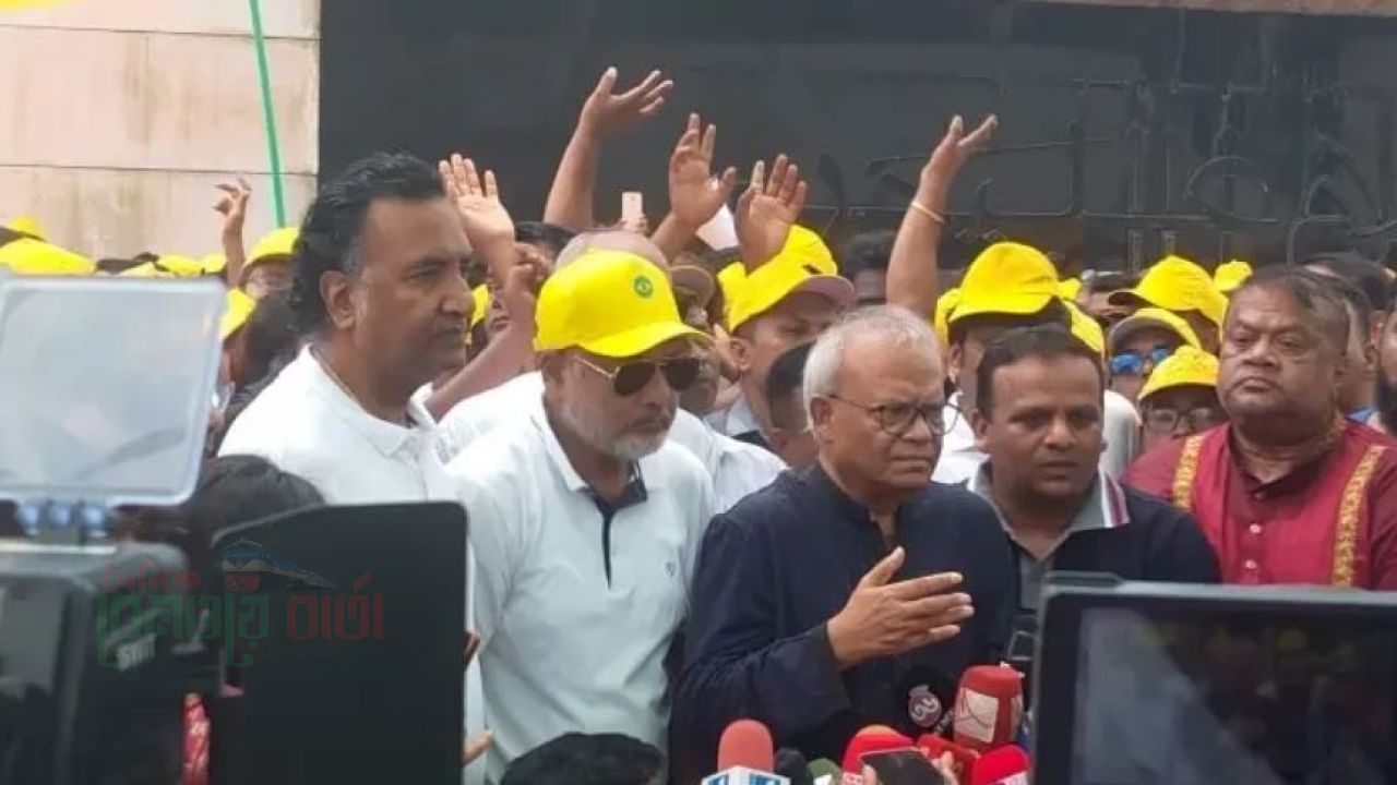কোনো শর্ত দিয়ে বন্ধুত্ব হয় না: রিজভী