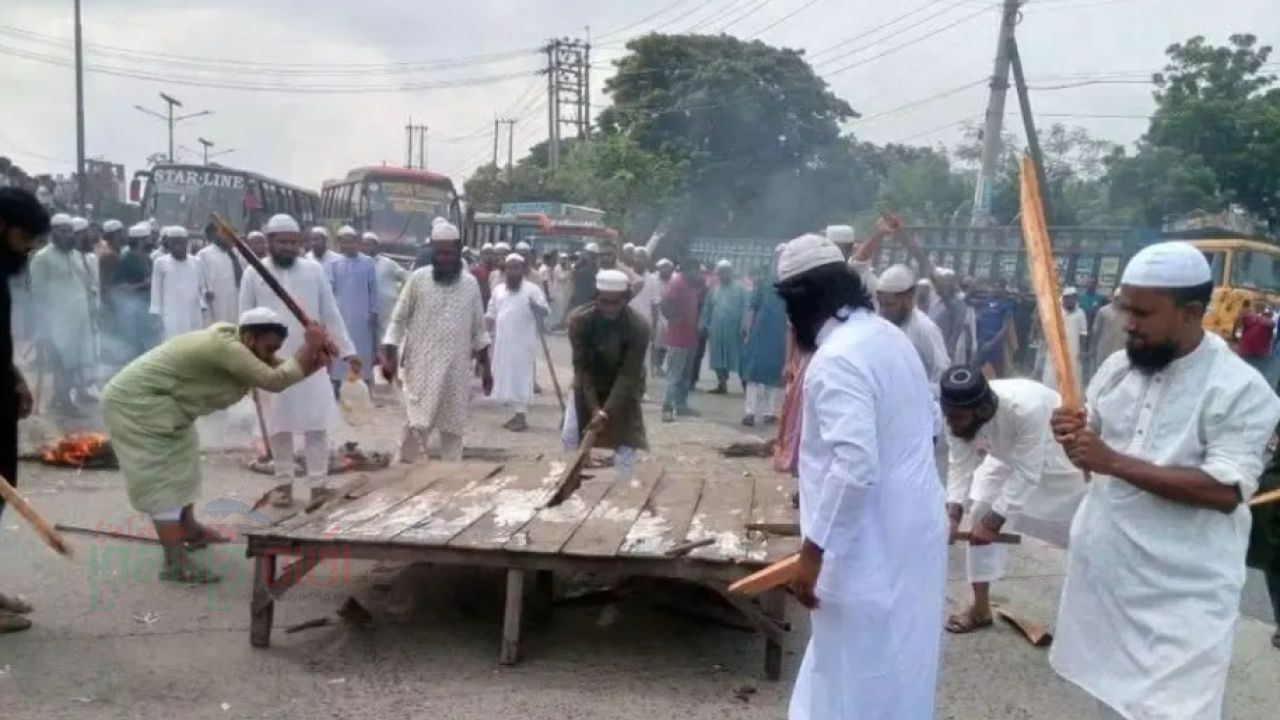 ইসলামী যুব আন্দোলনের নেতার হত্যার প্রতিবাদে মহাসড়ক অবরোধ, তীব্র যানজট