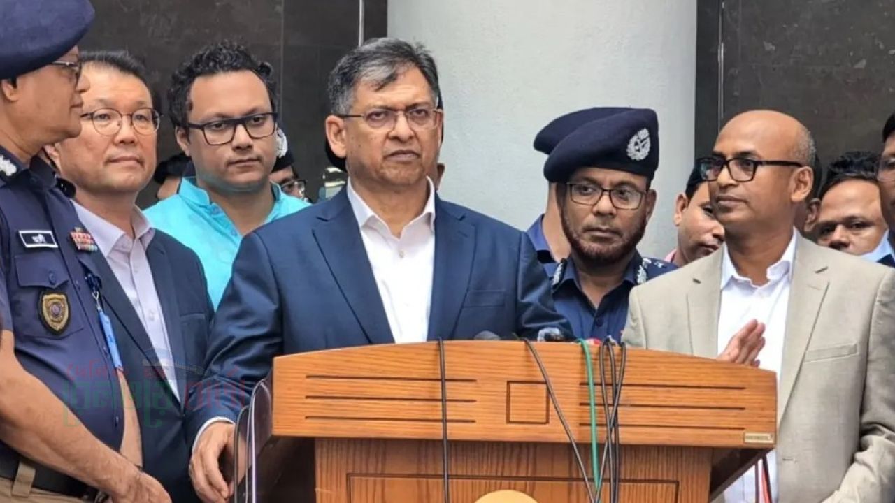 ‘অপারেশন ক্লিনহার্ট’ হচ্ছে না, অপরাধীদের বিরুদ্ধে কঠোর ব্যবস্থা গ্রহণ-স্বরাষ্ট্রমন্ত্রী