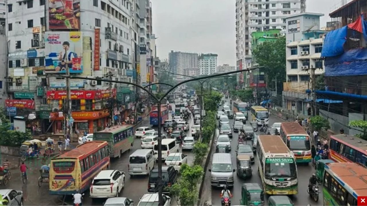 ঢাকার সড়কে শৃঙ্খলা ফেরাতে ৪ উদ্যোগ সরকারের