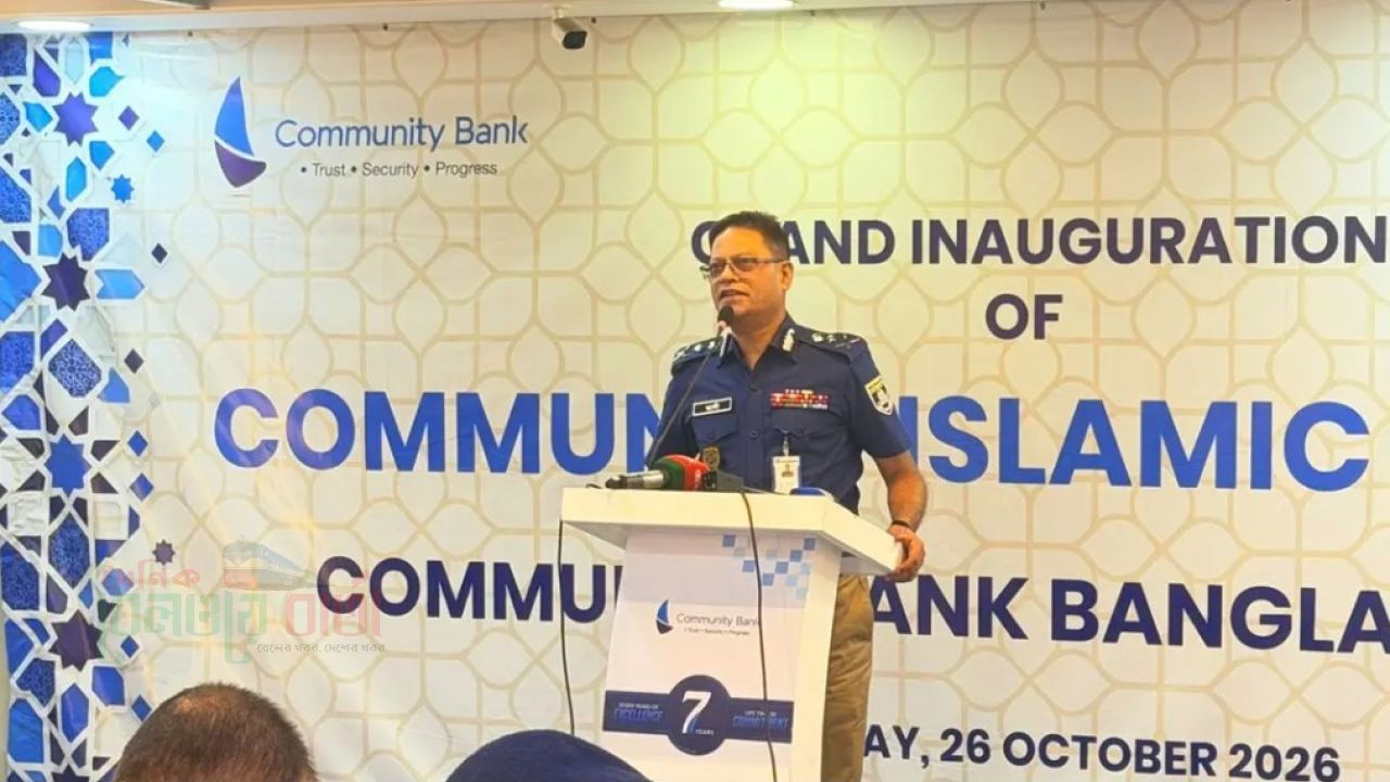 সরকার অনুমতি দিলে ক্রসফায়ার করতেও পিছপা হবে না পুলিশ : আইজিপি